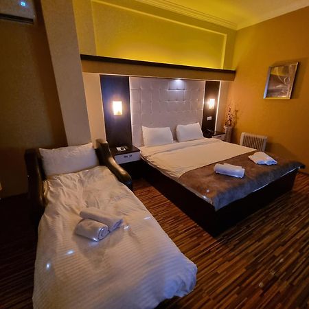 Hotel Albes Prizren Exterior photo